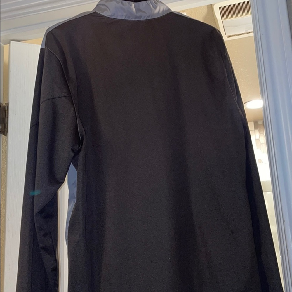 Nike Golf Wind Pull Over - image 2